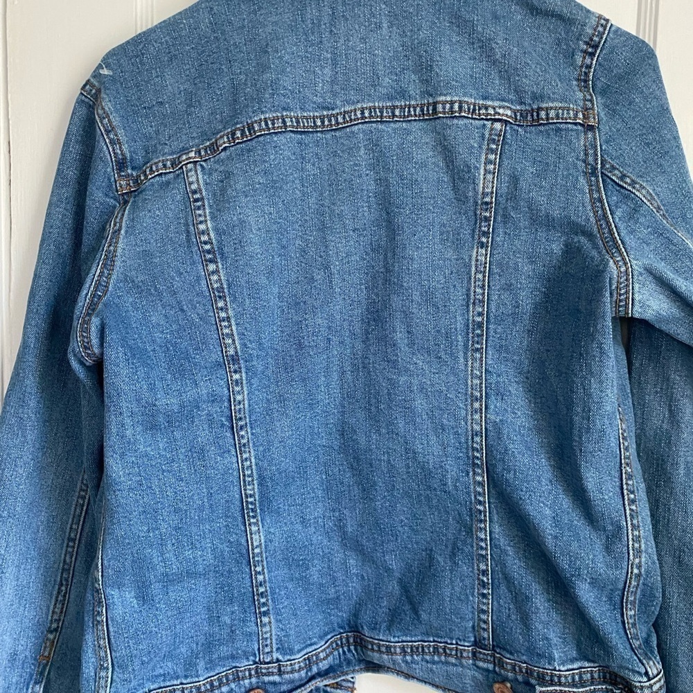 Classic Women Cropped Cowgirlcore Jean Jacket- Medium - Picture 3 of 11